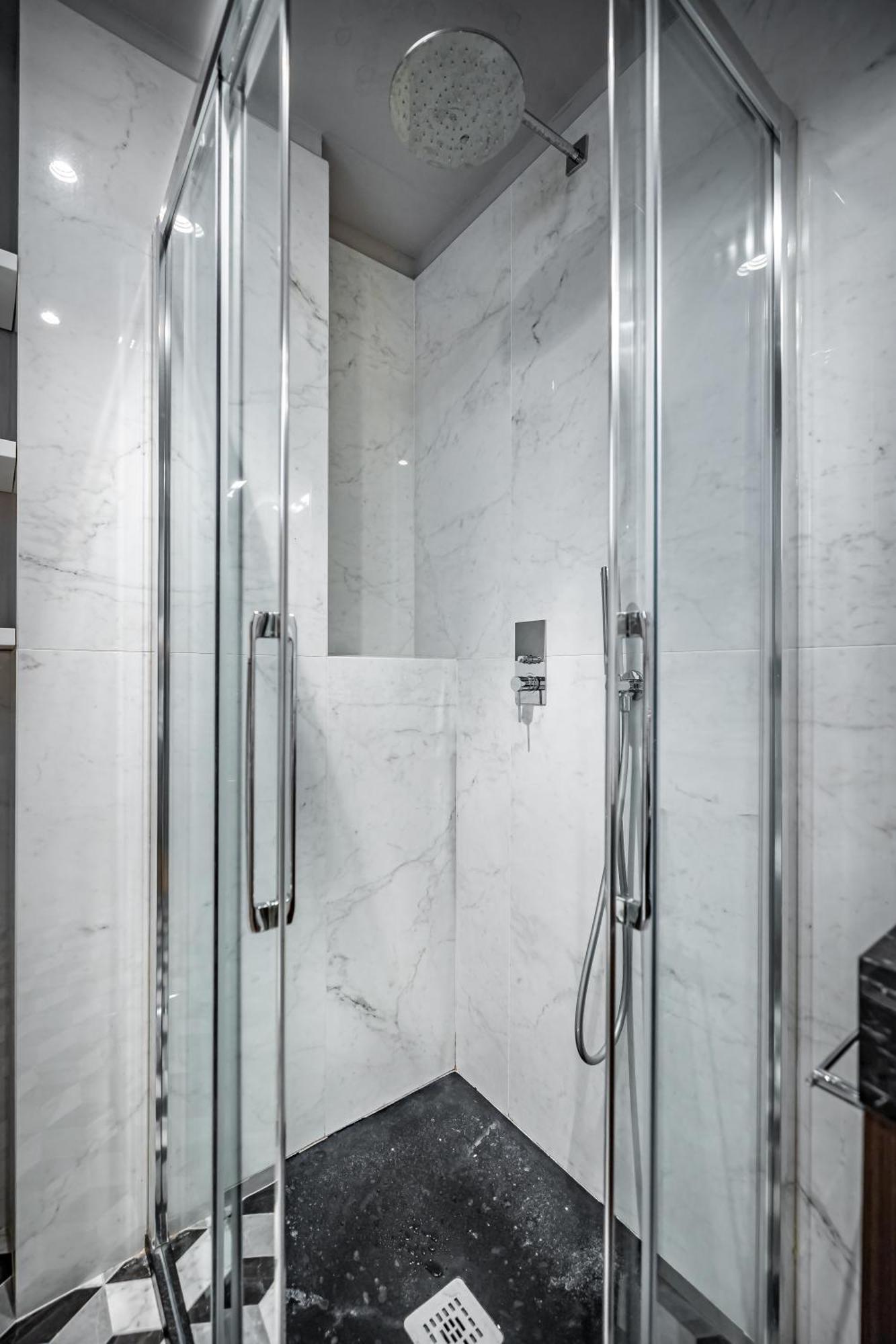 Hs4U Ricasoli Luxury Apartment Near Duomo N.1 فلورنس المظهر الخارجي الصورة